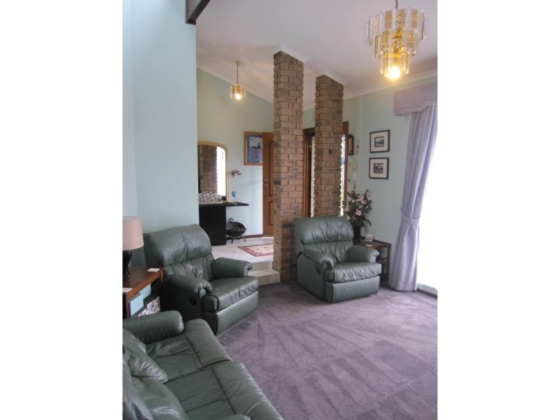 7 Greenvale Court, Wynn Vale SA 5127