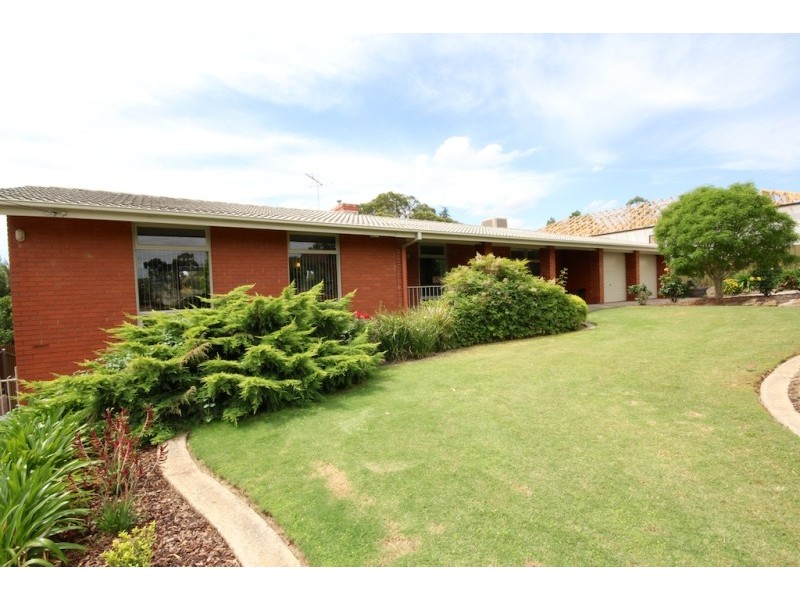 86 Whiting Road, St Agnes SA 5097