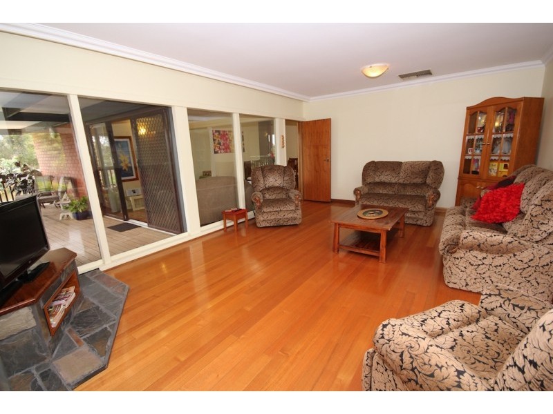 86 Whiting Road, St Agnes SA 5097