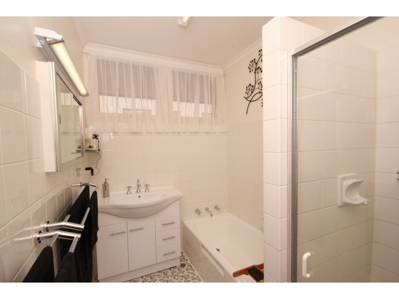 86 Whiting Road, St Agnes SA 5097