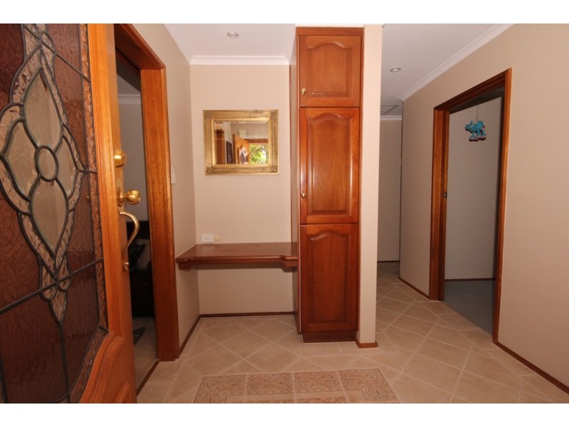 4 Kincumber Drive, Redwood Park SA 5097