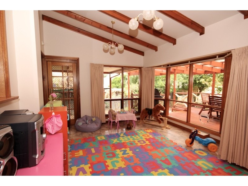 4 Kincumber Drive, Redwood Park SA 5097