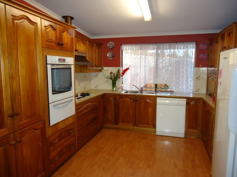 23 Whinnen Street, St Agnes SA 5097