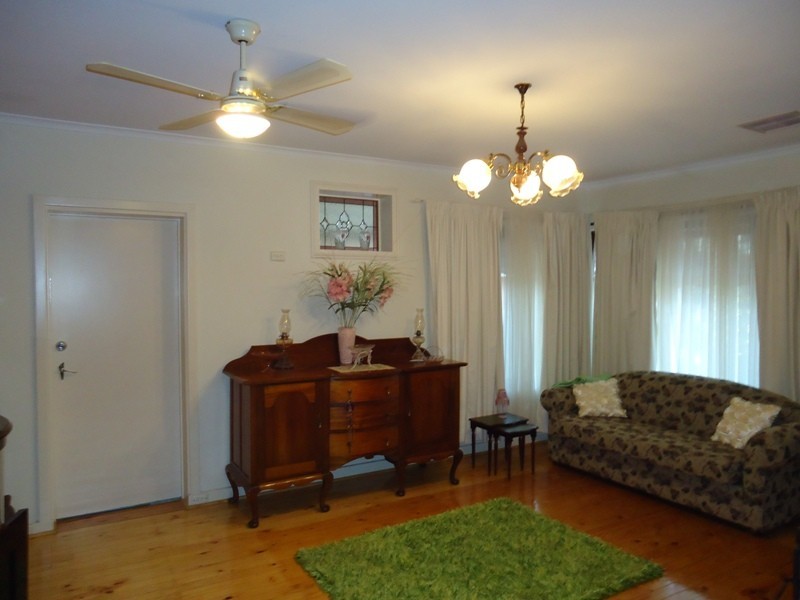 23 Whinnen Street, St Agnes SA 5097