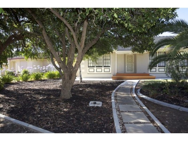 20 Conway Crescent, Valley View SA 5093
