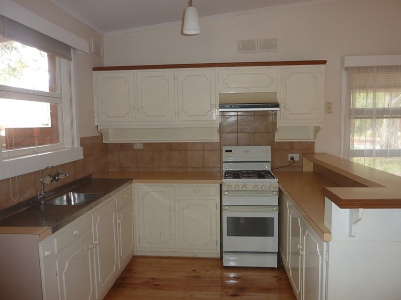 10 Malbaru Avenue, Ingle Farm SA 5098