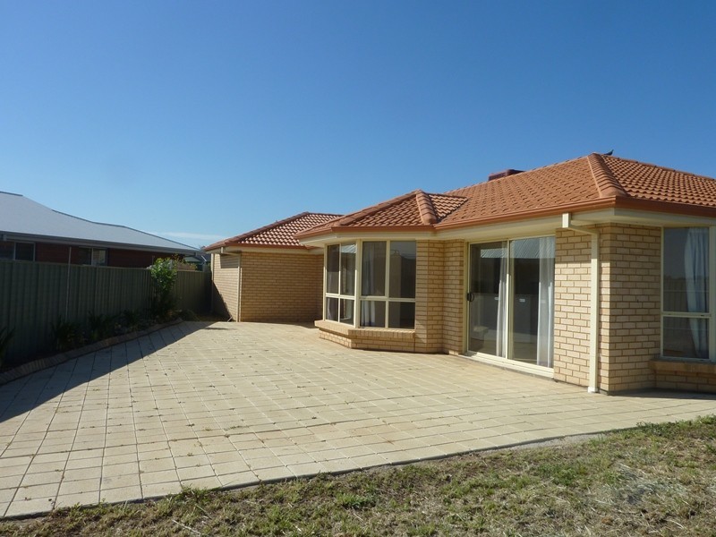 9 Woods Crt, Munno Para West SA 5115