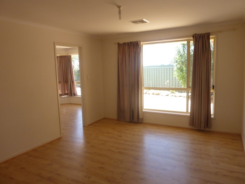 9 Woods Crt, Munno Para West SA 5115