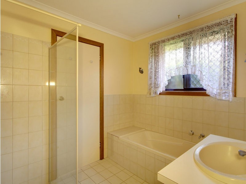 2 Deacon Court, Paralowie SA 5108