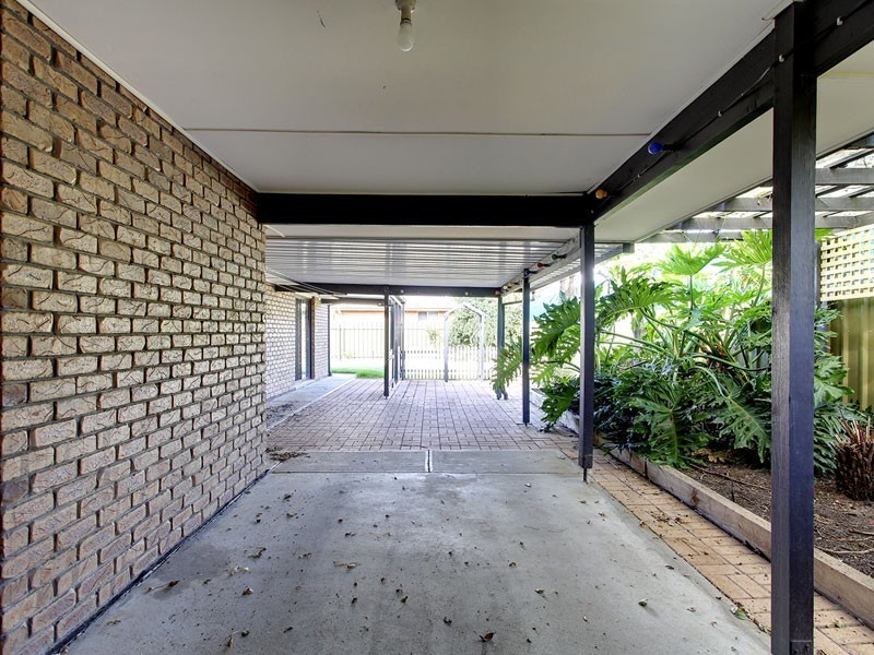 2 Deacon Court, Paralowie SA 5108