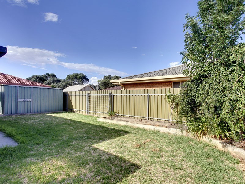 2 Deacon Court, Paralowie SA 5108