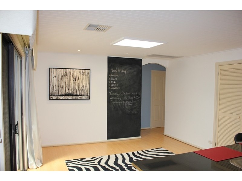 2 Birkdale Close, Fairview Park SA 5126