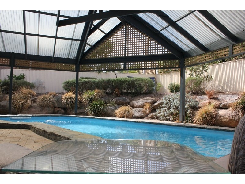 2 Birkdale Close, Fairview Park SA 5126