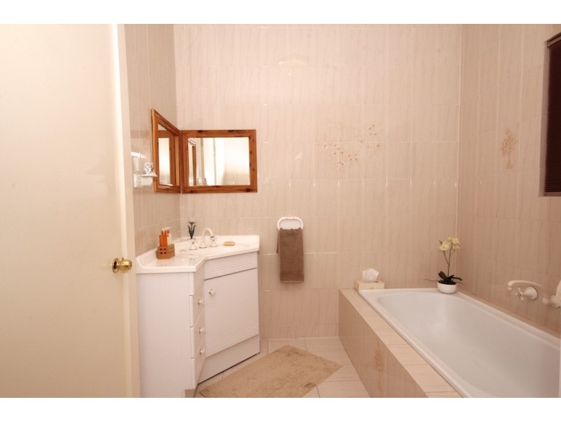 5 Seymour Grove, Campbelltown SA 5074