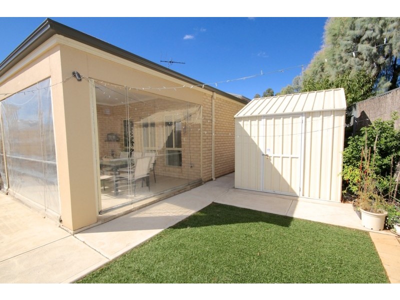 35 Rochester Drive, Salisbury Heights SA 5109