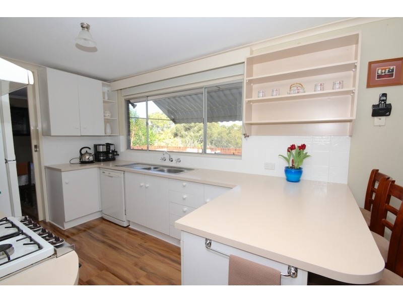 27 Gaylard Crescent, Redwood Park SA 5097