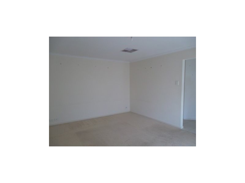 27 Lakeland Road, Munno Para West SA 5115