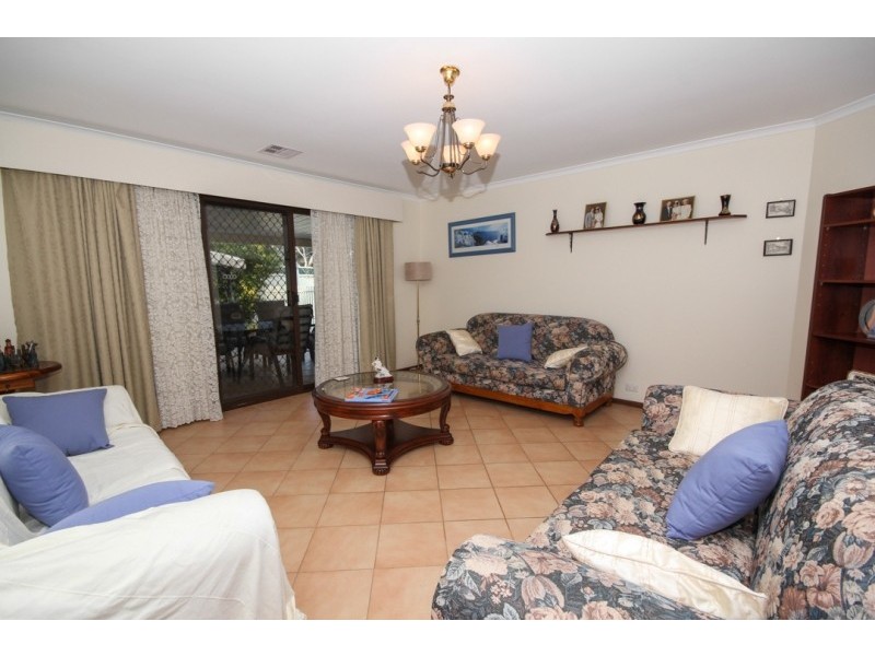 8 Zenith Close, Surrey Downs SA 5126