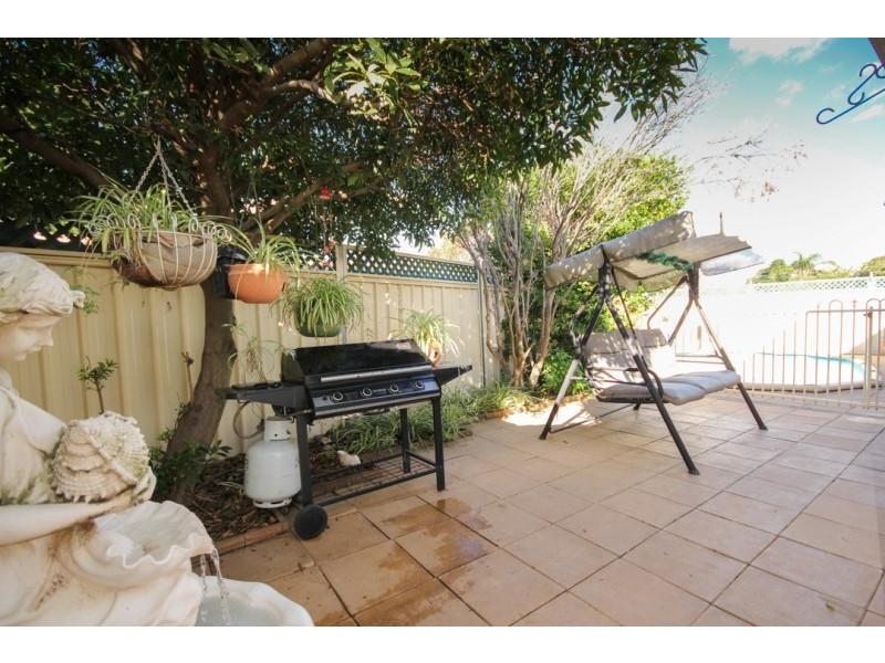 8 Zenith Close, Surrey Downs SA 5126