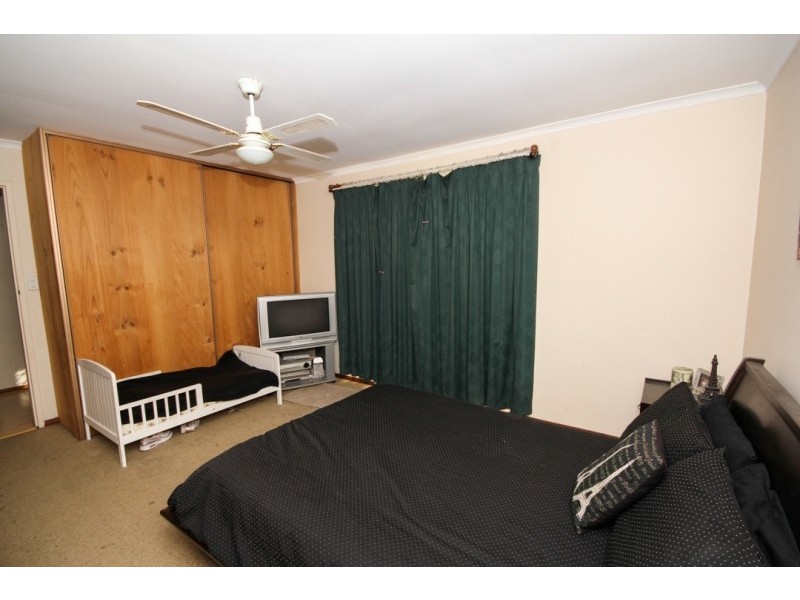 9 Pelsaert Avenue, Fairview Park SA 5126