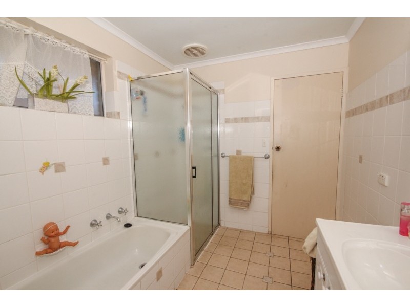 9 Pelsaert Avenue, Fairview Park SA 5126