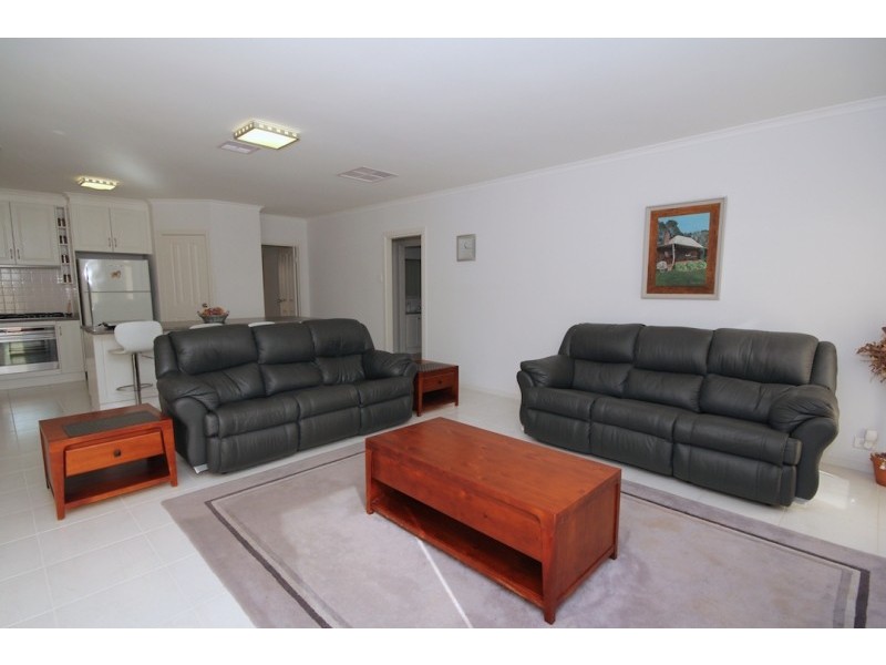 32 Hallett Road, Golden Grove SA 5125