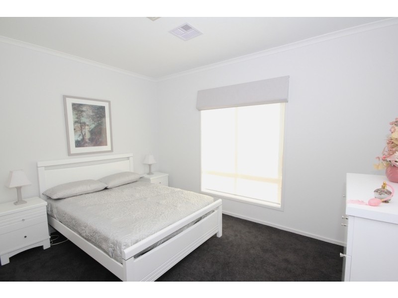 32 Hallett Road, Golden Grove SA 5125