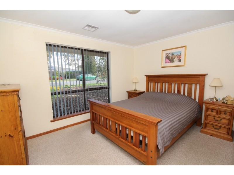 5 Royal Admiral Place, Surrey Downs SA 5126