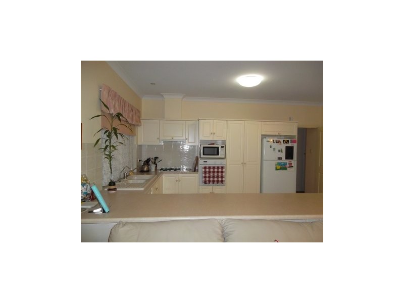 18 Rochester Crescent, Golden Grove SA 5125