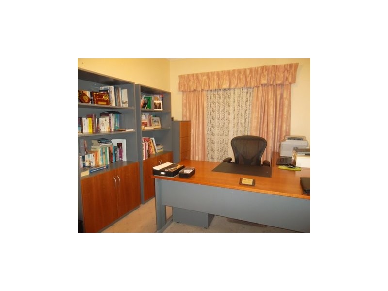 18 Rochester Crescent, Golden Grove SA 5125