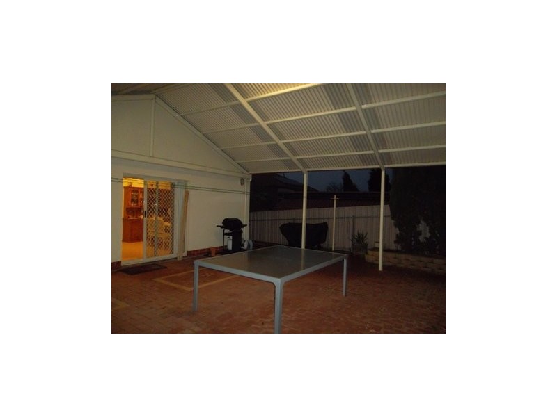 18 Rochester Crescent, Golden Grove SA 5125