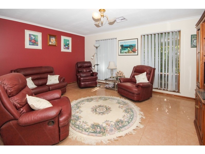 8 Carney Close, Salisbury Plain SA 5109