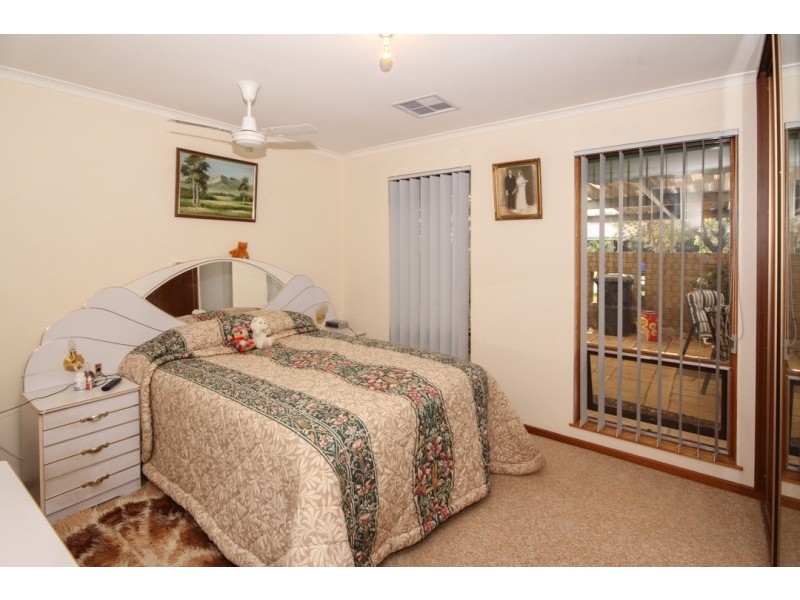 8 Carney Close, Salisbury Plain SA 5109