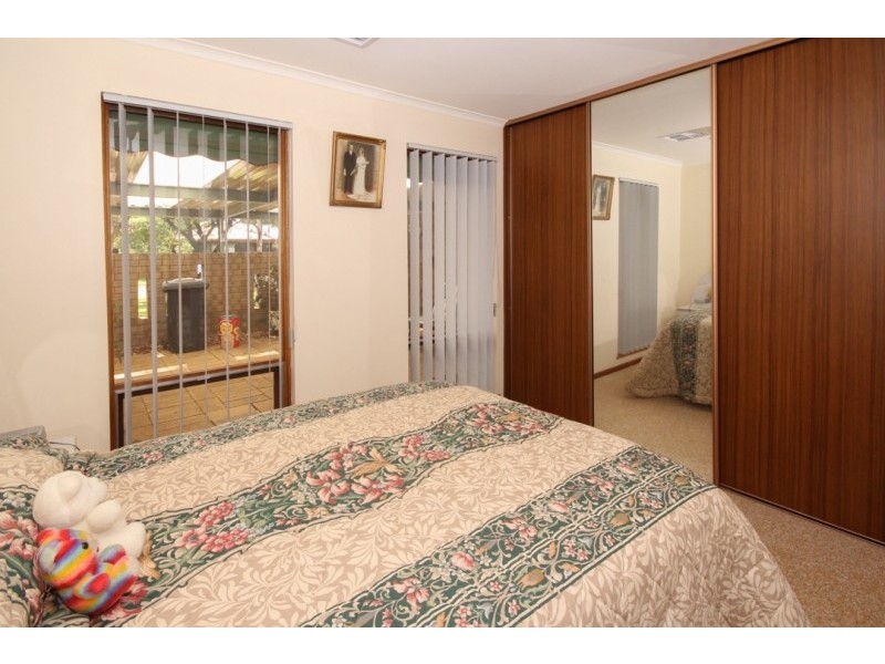 8 Carney Close, Salisbury Plain SA 5109