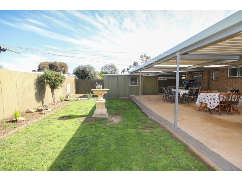 8 Carney Close, Salisbury Plain SA 5109