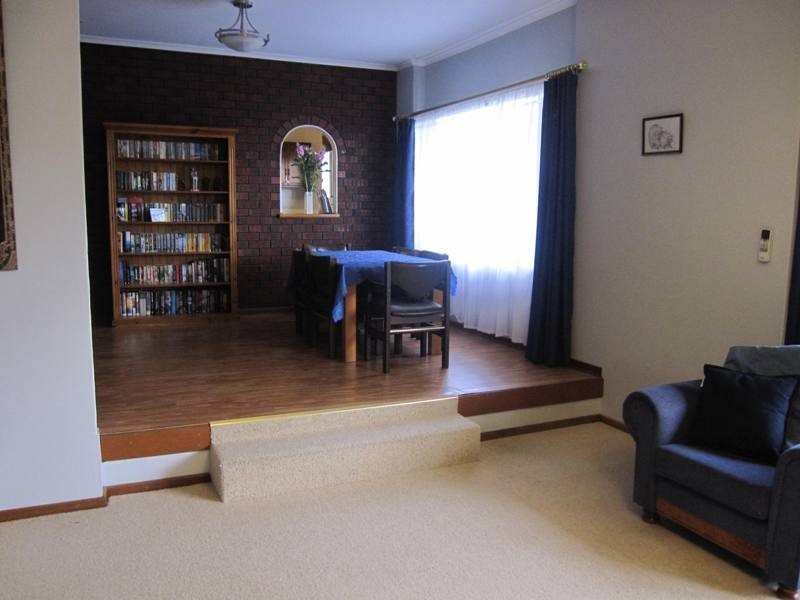 23 Saarinen Avenue, St Agnes SA 5097