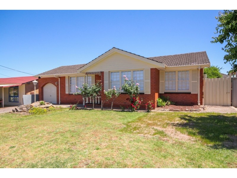 4 Tareena Street, Ridgehaven SA 5097