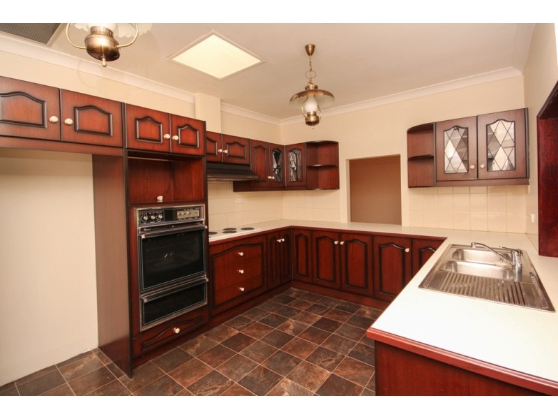 4 Tareena Street, Ridgehaven SA 5097