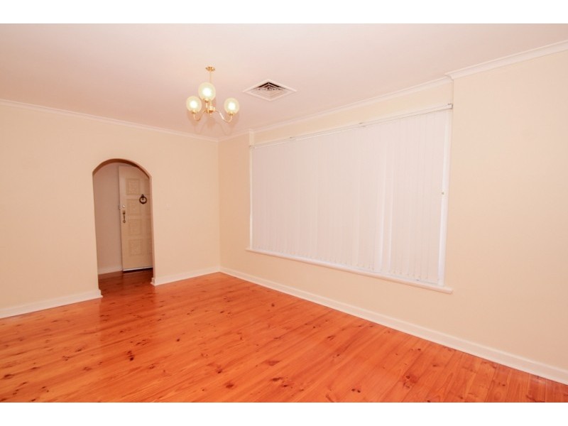 4 Tareena Street, Ridgehaven SA 5097