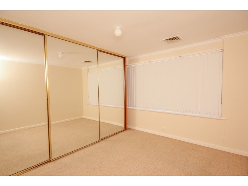 4 Tareena Street, Ridgehaven SA 5097
