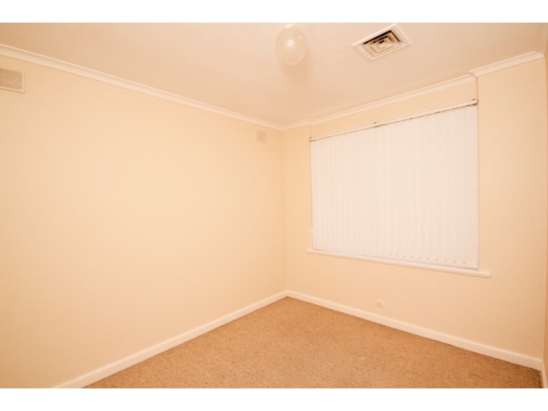 4 Tareena Street, Ridgehaven SA 5097