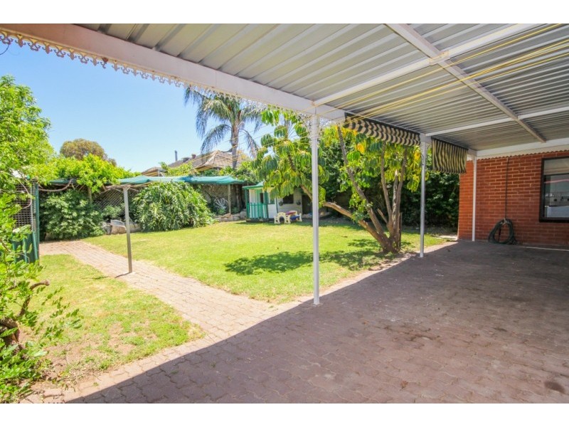 4 Tareena Street, Ridgehaven SA 5097