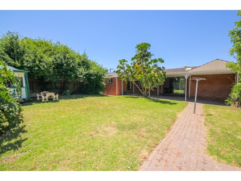 4 Tareena Street, Ridgehaven SA 5097