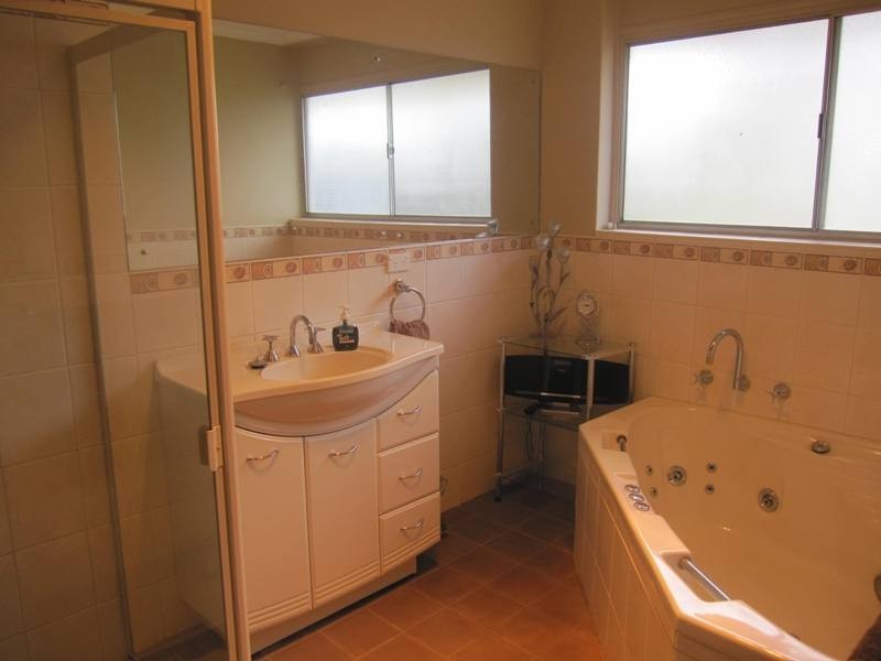 8 Hakea Street, Surrey Downs SA 5126