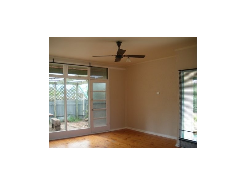 21 Leander Crescent, Greenacres SA 5086