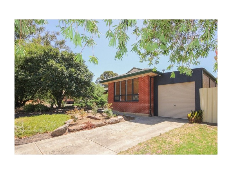 15 Eucalypt Parade, St Agnes SA 5097