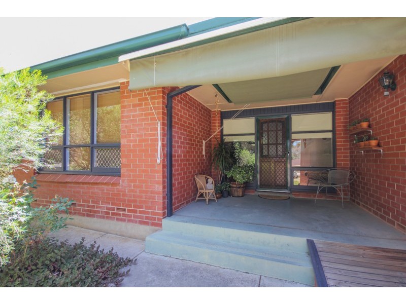 15 Eucalypt Parade, St Agnes SA 5097