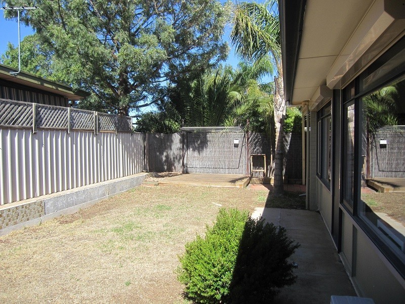 7 Vinall Road, Modbury SA 5092