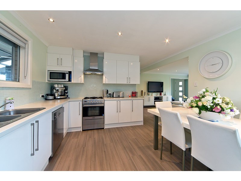 18 Melrose Street, Modbury Heights SA 5092