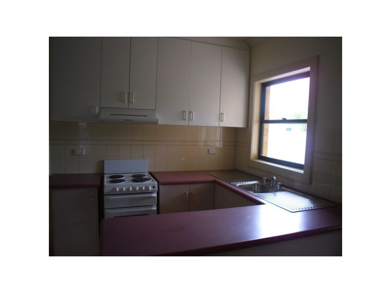 19 Bartlett Road, Elizabeth Downs SA 5113